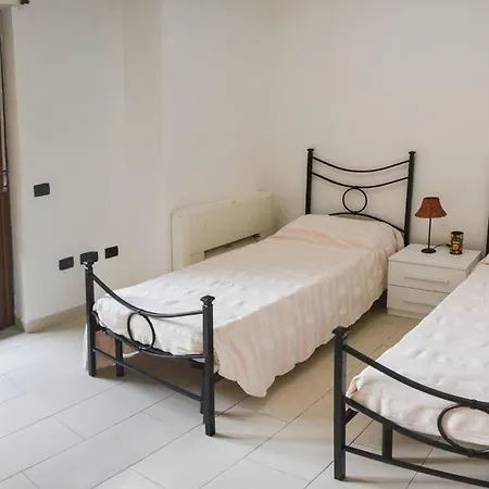 Lejlighed Comfortable Flat With Garden And Pool! Toscolano Maderno