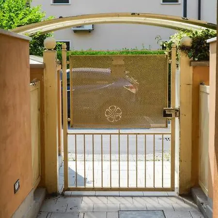 Comfortable Flat With Garden And Pool! Lejlighed