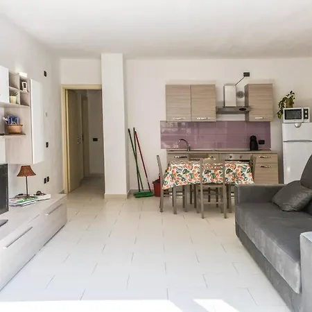 Comfortable Flat With Garden And Pool! *